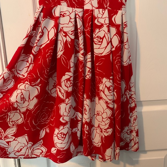 Retro style red floral dress - Picture 4 of 6